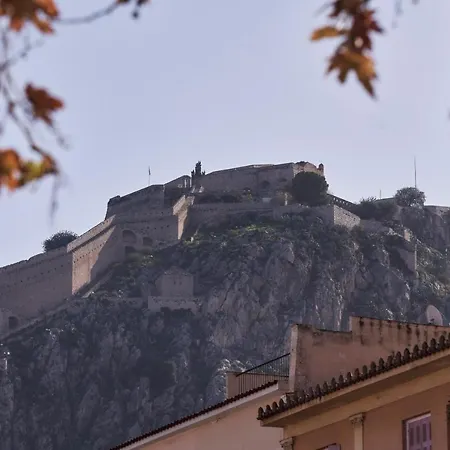 Ippoliti فندق 4*