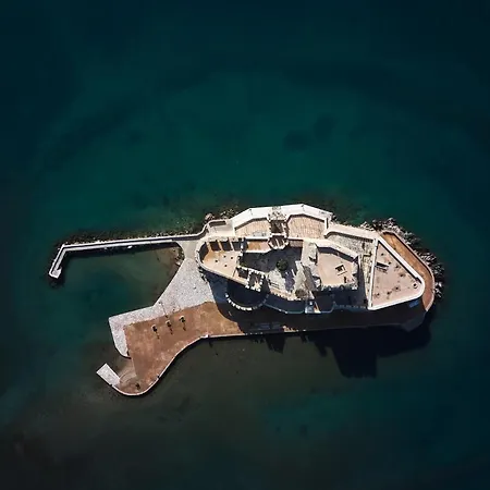 Ippoliti Szálloda 4*