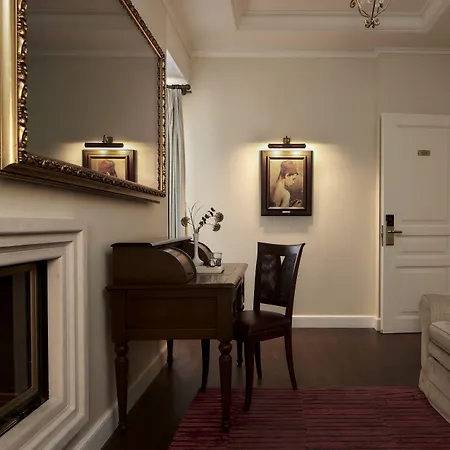 Ippoliti Szálloda 4*