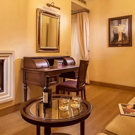 Otel Ippoliti Anabolu