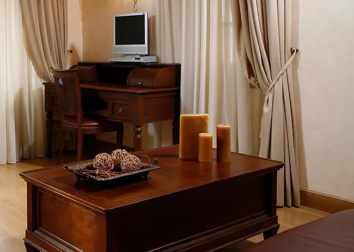 Ippoliti Otel Anabolu